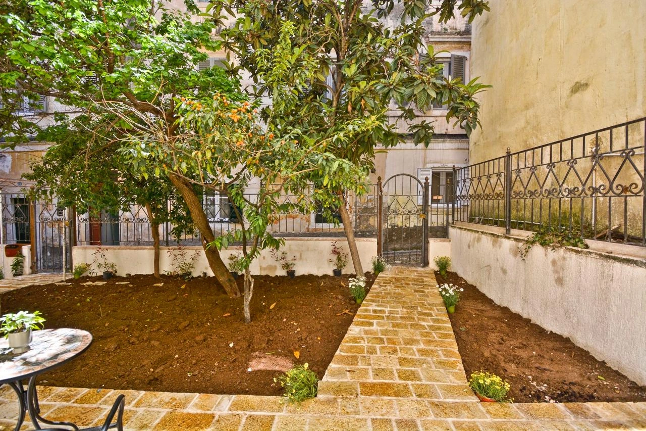 Suite #2 photo 7