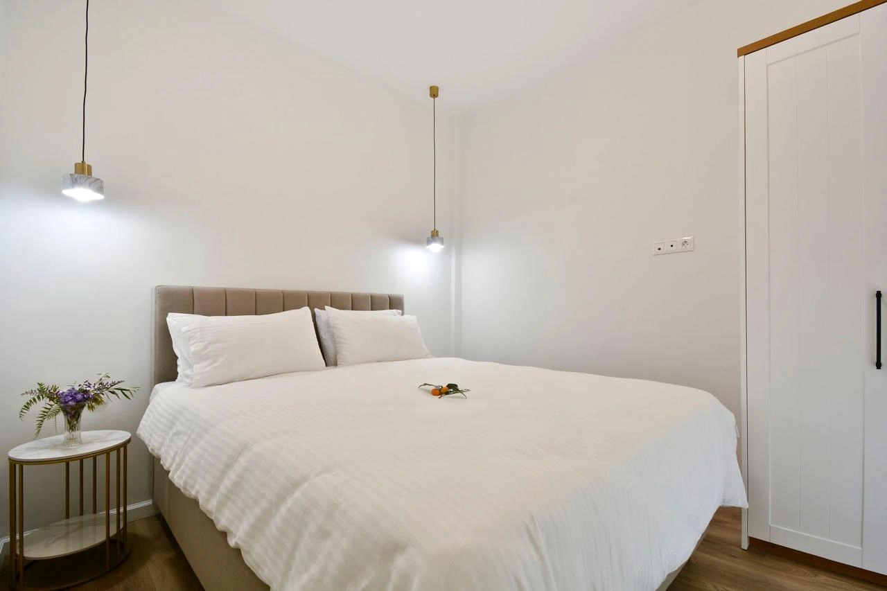 Suite #2 photo 8