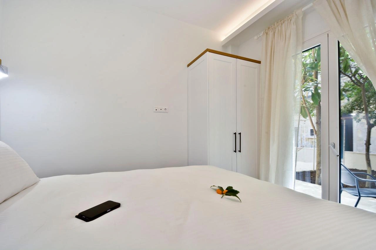 Suite #2 photo 10